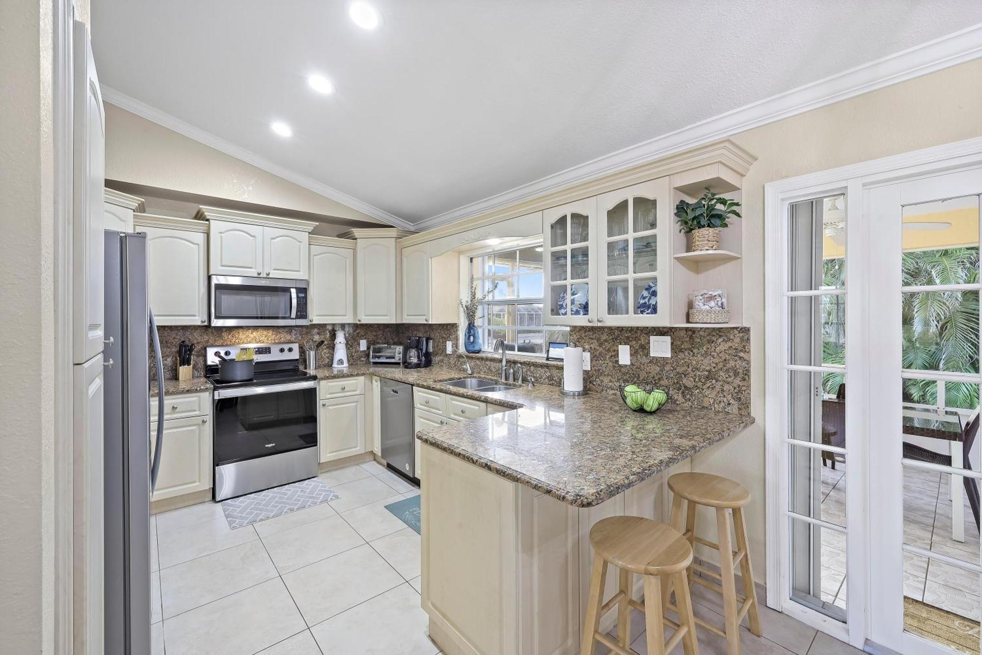 580 Blackmore Court มาร์โกไอส์แลนด์ ภายนอก รูปภาพ